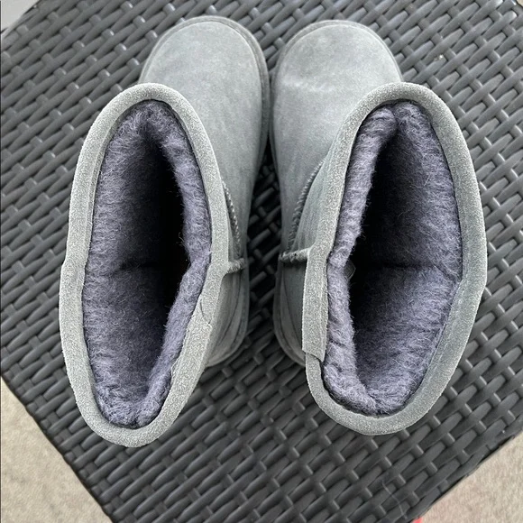 Bear Paw Gray Suede Boots - Picture 3 of 4